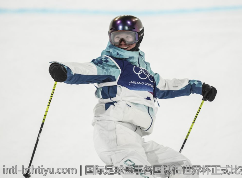 国际足球盛事各国队伍世界杯正式比赛球衣高清图集